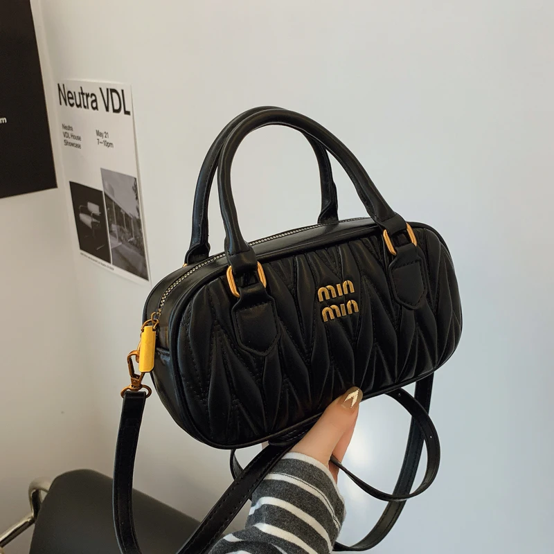 Women Luxury High End Leather  - Luxury Lifestyle Fashion recension och pris